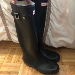 Hunter boots - black original tall, size 8